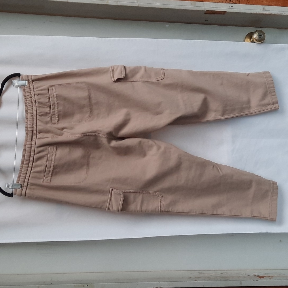 Athleta Farallon Cargo Crop Pant - Picture 7 of 9
